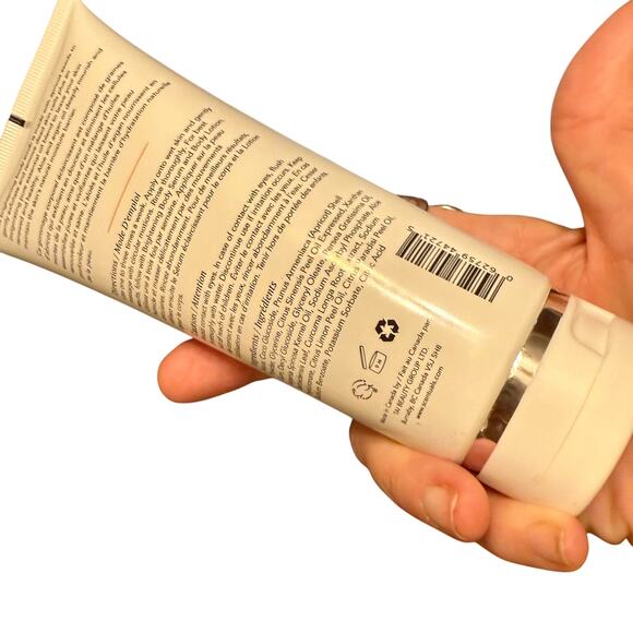 ๐HP!๐ Scentuals Brightening Body Scrub with Vit C Hyaluronic Acid - Picture 3 of 4